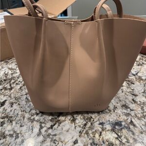 Brand new Devan large tote size large Stone